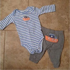 Carter's 3 month Set. Shirt and pants!